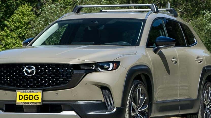 Close-up of the contour and roof rails of the 2023 Mazda CX-50.