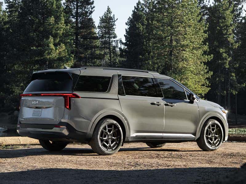 New 2026 Kia Carnival Hybrid Minivan Models and Trim Levels
