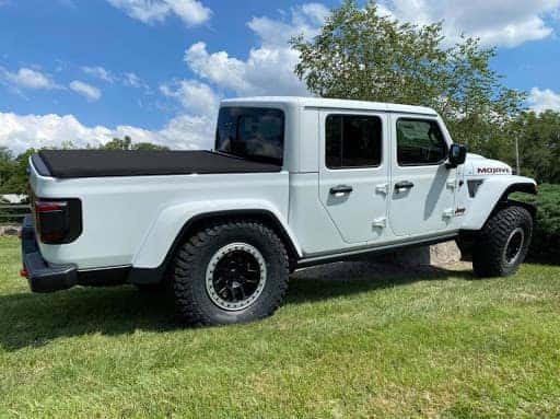 2020 Jeep Gladiator Mojave Edition vs. Rubicon – A Tough Choice! | Cross  Chrysler Jeep Fiat