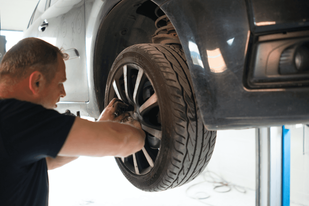 Are road trips bad for your car, car checklist before road trip, basic car maintenance, what to do before a road trip, tips, long distance, repair