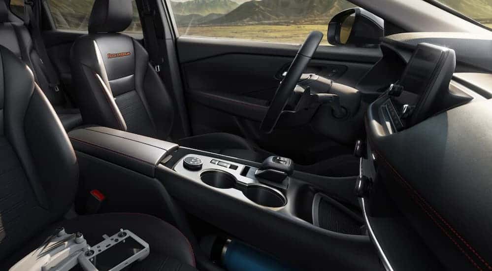 The black interior in a 2025 Nissan Rogue.