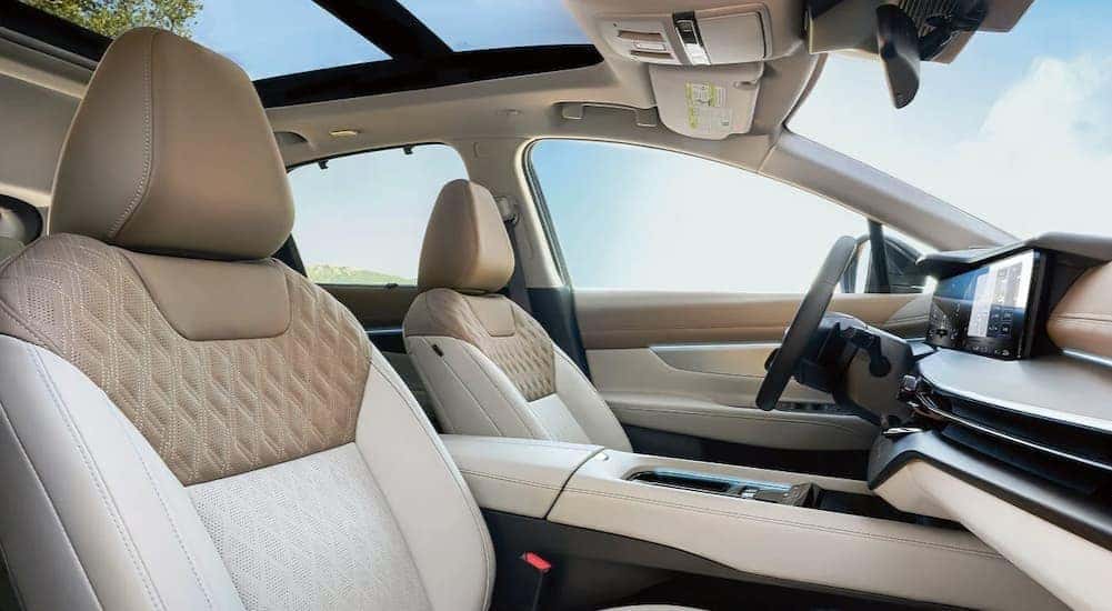 The white and tan interior in a 2026 Nissan Murano.