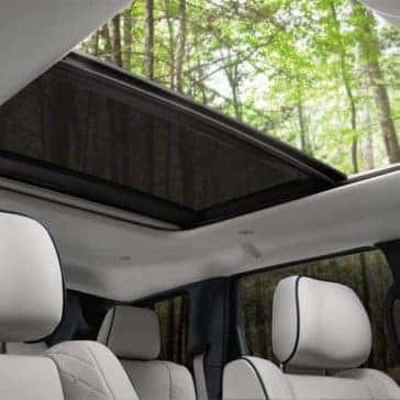 2018 Jeep Grand Cherokee Summit Dual Pane Sunroof