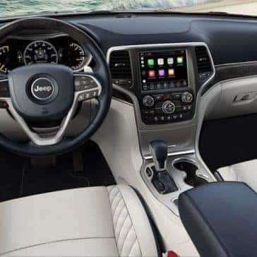 2018 Jeep Grand Cherokee Summit Signature Interior