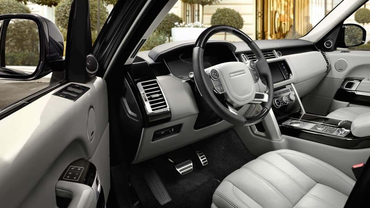 2017 Land Rover Range Rover Front Interior