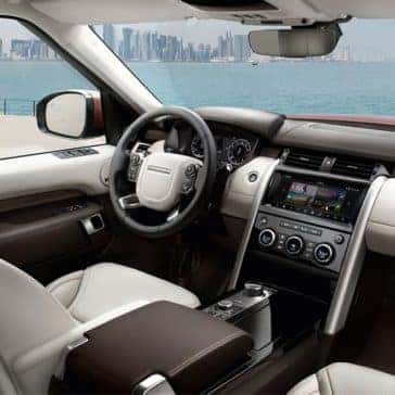 2018 Land Rover Discovery Interior