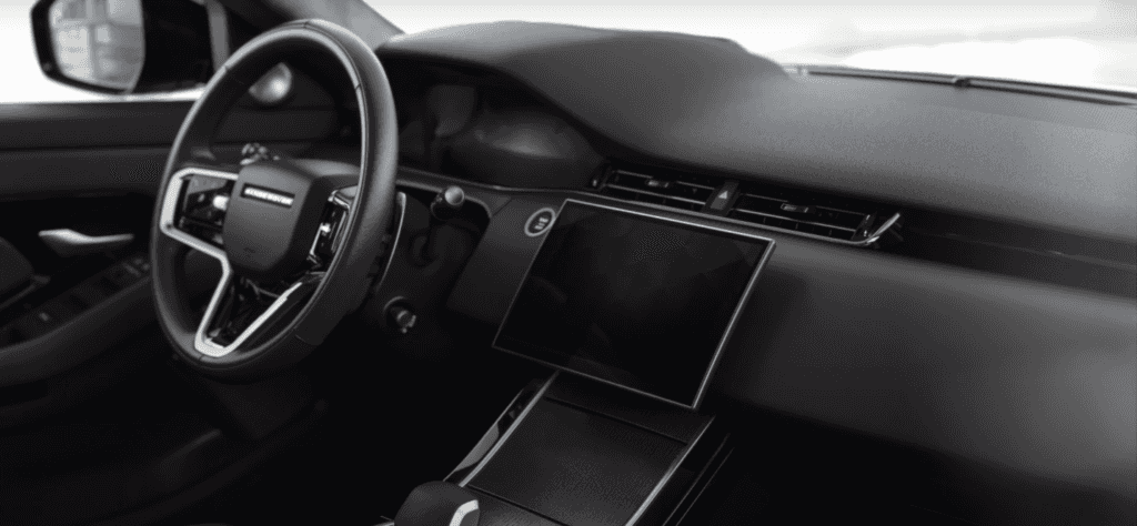 Steering wheel, dashboard and infotainment center in the 2024 Range Rover Evoque
