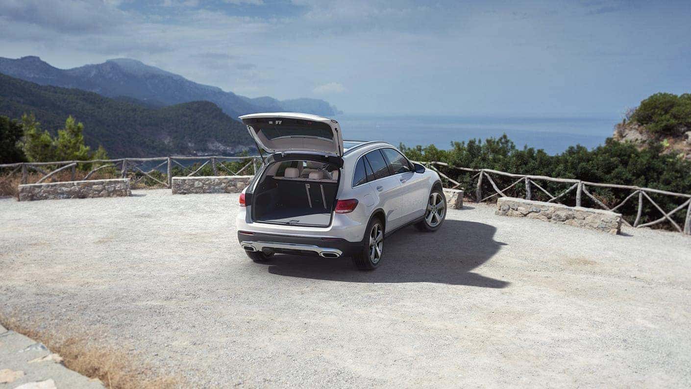 2020-Mercedes-Benz-GLC