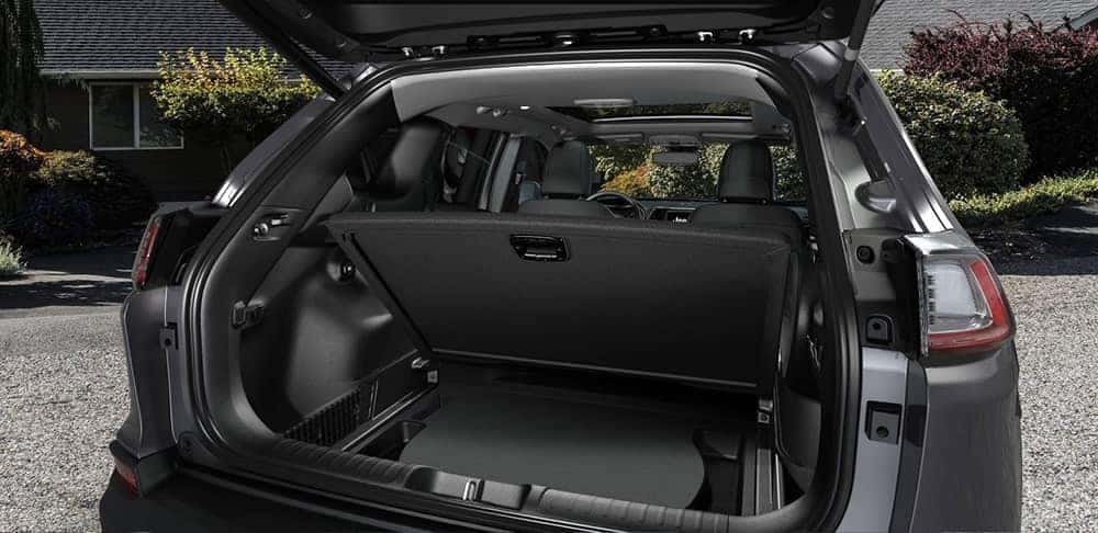 in-floor cargo storage in 2019 Jeep Cherokee