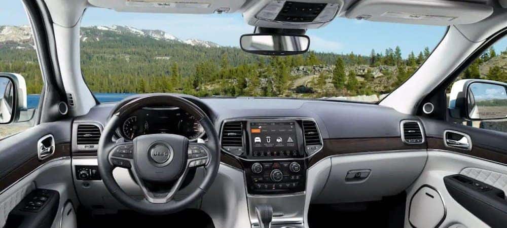 19 Jeep Grand Cherokee Interior Features Specs Nyle Maxwell Cdjr Of Taylor