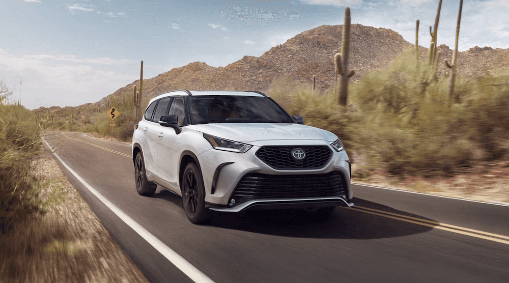 2025 Toyota Highlander XSE in Wind Chill Pearl for sale in Mobile, AL