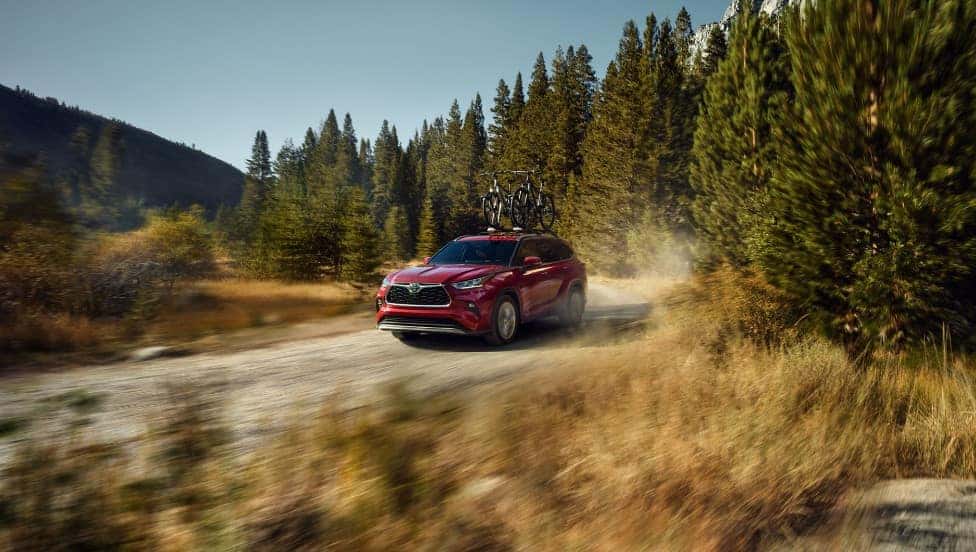 How much can the 2023 Toyota Highlander tow?