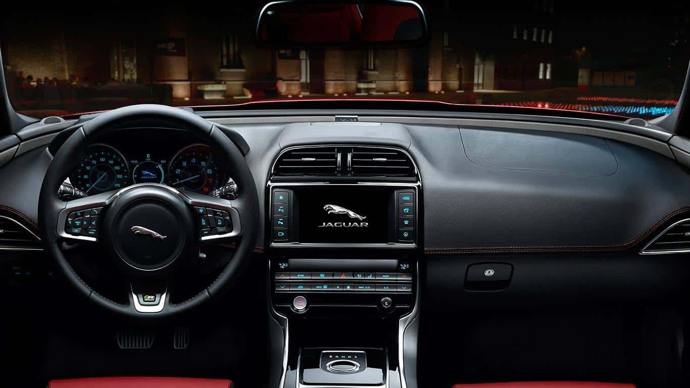 2017-interior-XE_