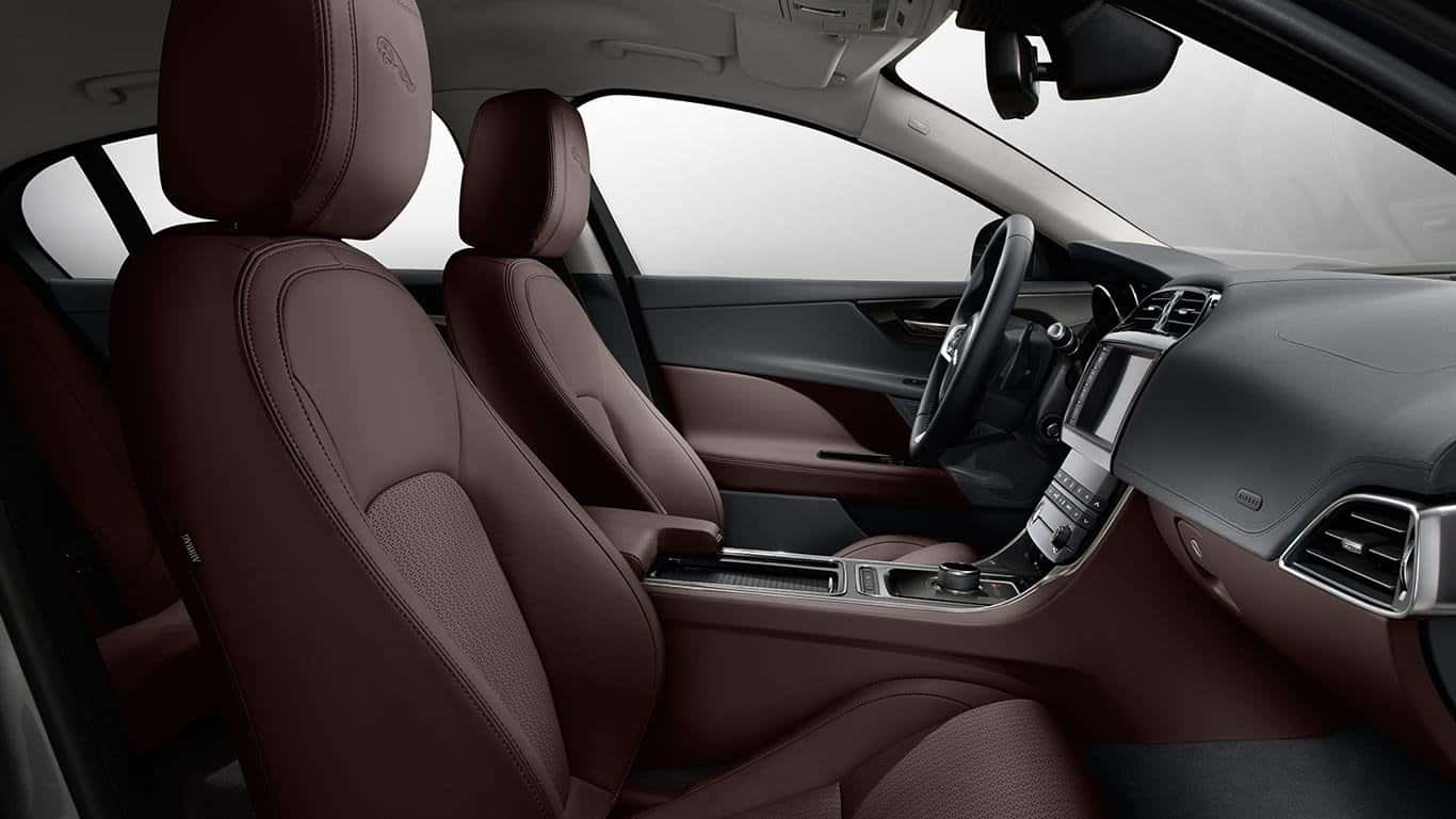 2018 Jaguar XE 7