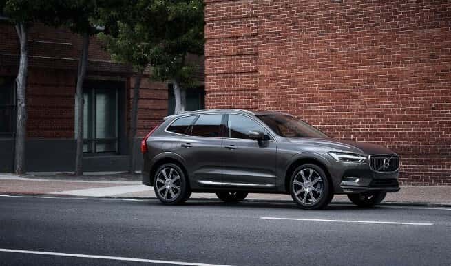 volvo xc60 vs lincoln mkc contact sullivan parkhill auto group volvo xc60 vs lincoln mkc contact