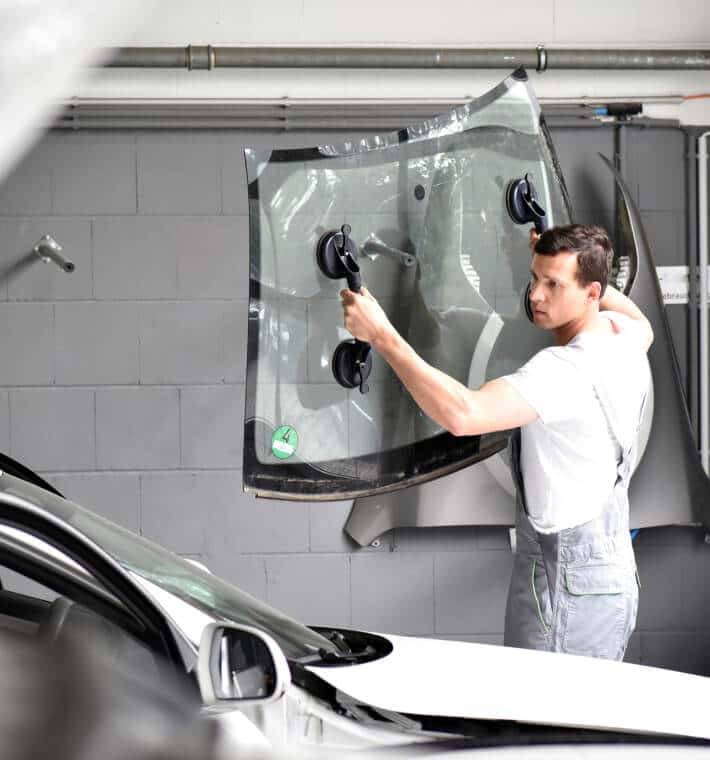 When Should You Replace Your Windshield?