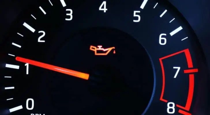 7 Signs Your Car Needs an Oil Change | Plainfield, IL