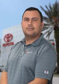 Alex Castillo Rivas
