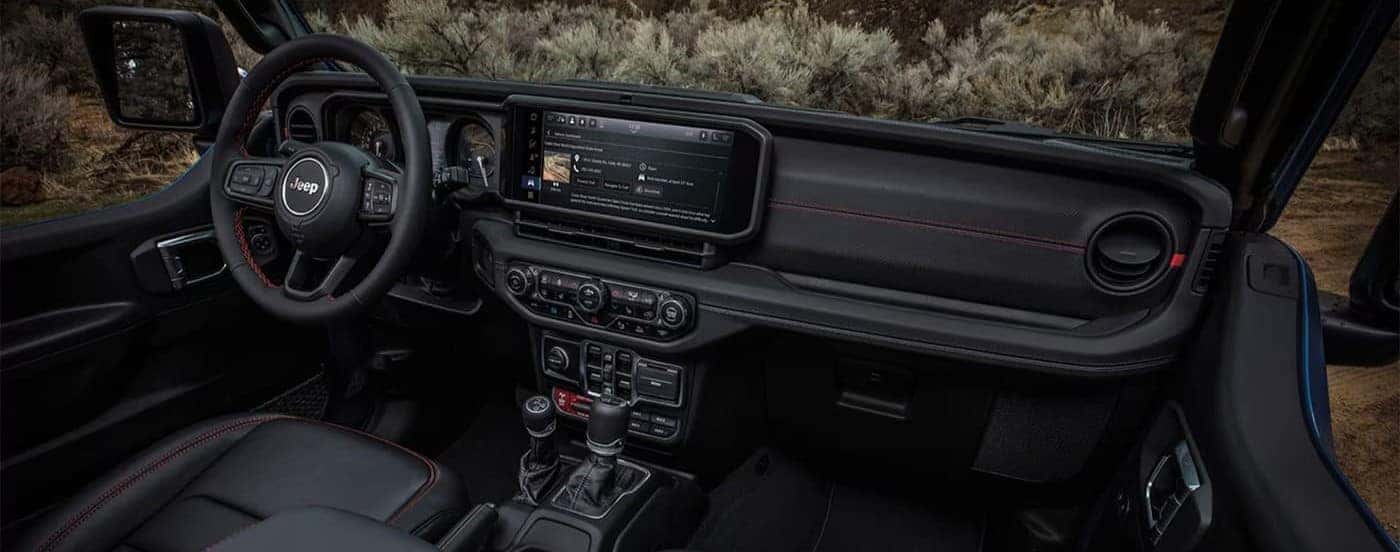 Black dash in a 2026 Jeep Wrangler.