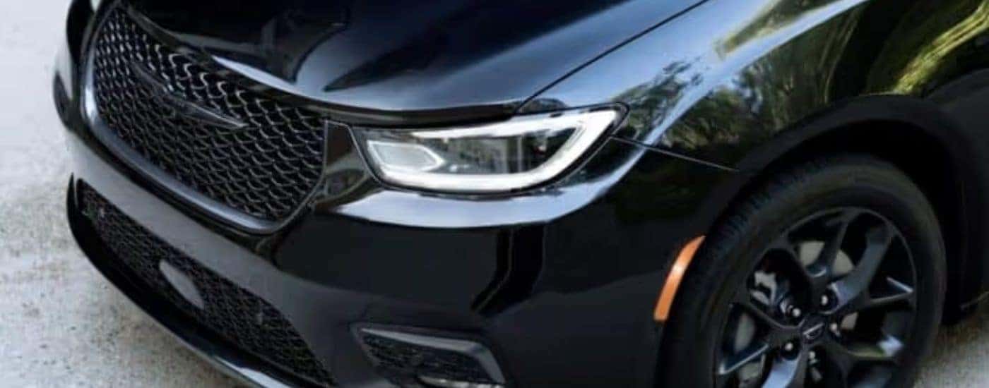 The front of a black 2023 Chrysler Pacifica Limited for sale is shown.